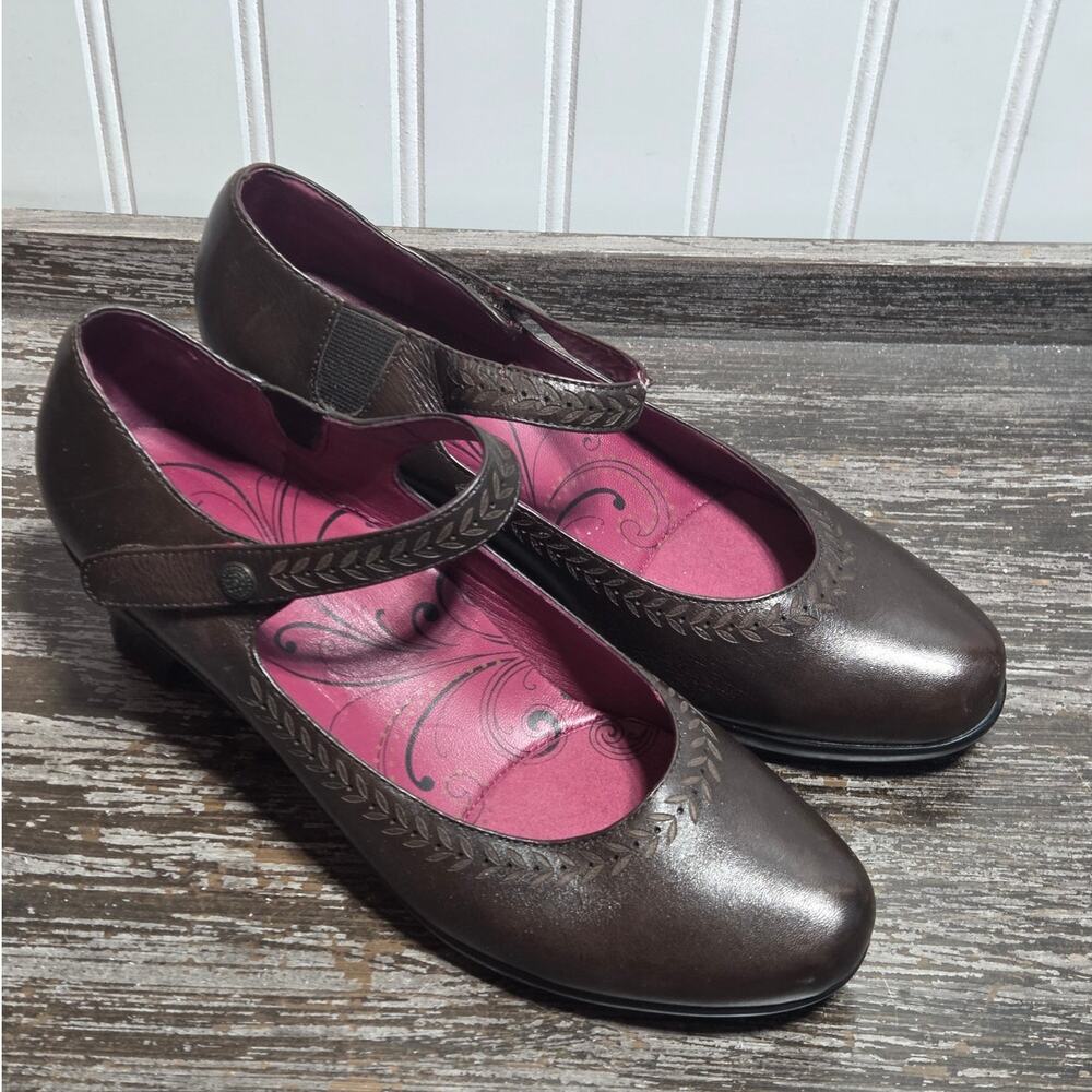 Abeo Women's Brown Leather Mary Jane  Size 8.5
